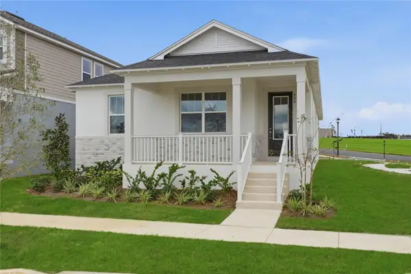 500 Green Tracker Avenue, GROVELAND, FL 34736