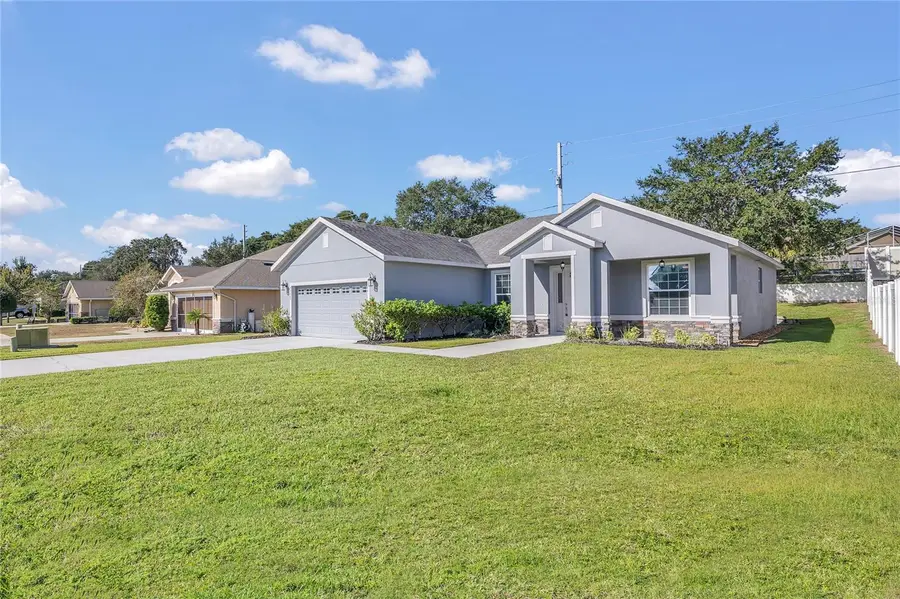 33943 Emerald Pond Loop, Leesburg, FL 34788 - Image #3