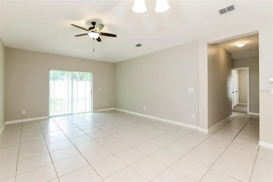 216 Whispering Pines Way, Davenport, FL 33837 - Image #3