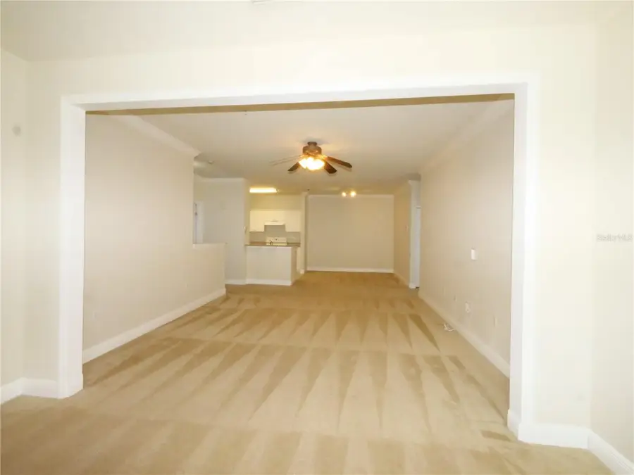 330 Southern Pecan Circle #204, Winter Garden, FL 34787 - Image #2