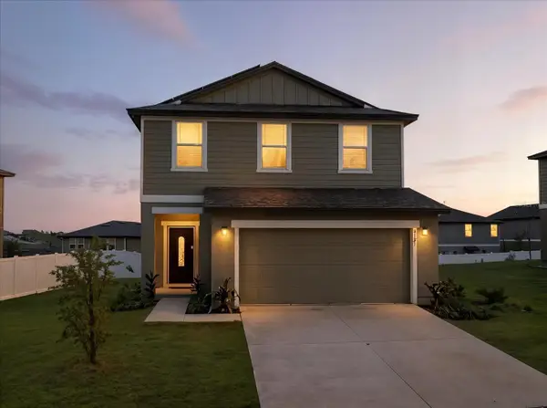 2121 Treasure Hill Street, CLERMONT, FL 34715