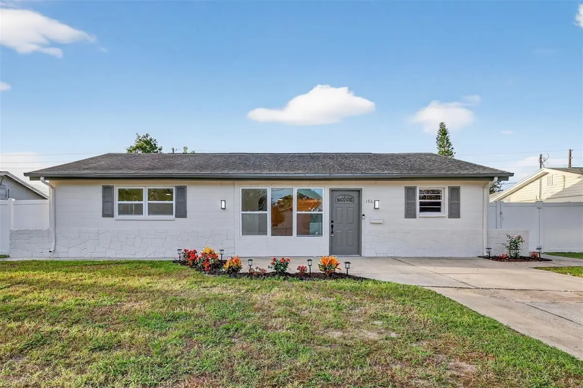 196 74th Avenue Ne, Saint Petersburg, FL 33702 - Image #1