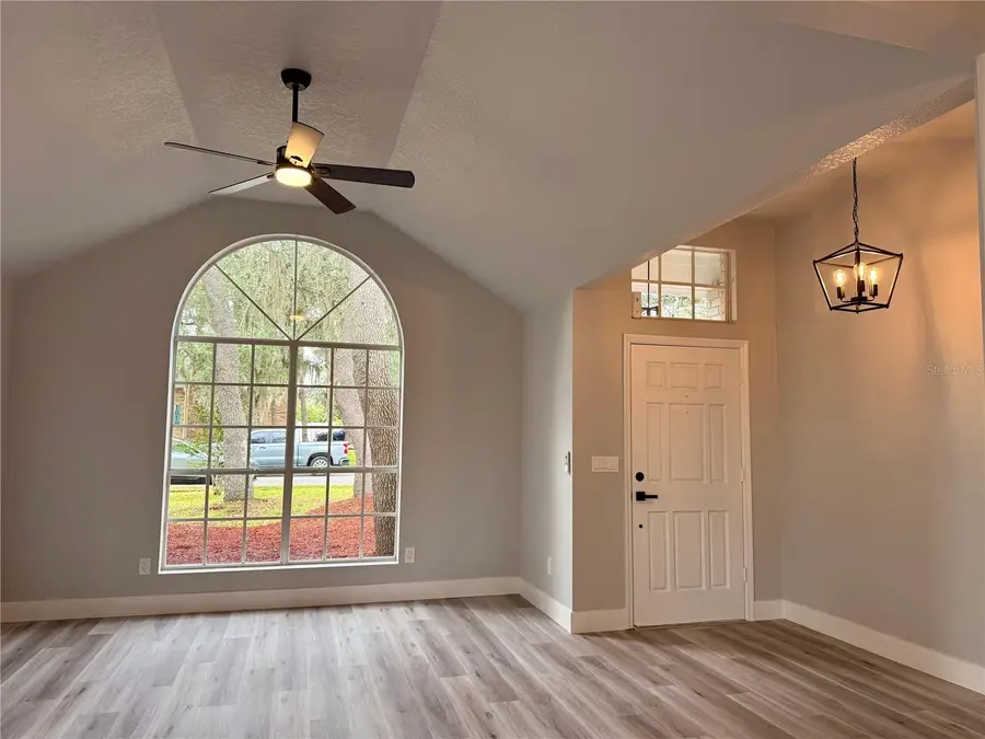 1020 Corkwood Drive, Oviedo, FL 32765 - Image #2