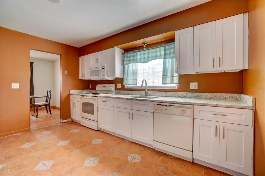 5445 Gambier Court, Orlando, FL 32839 - Image #2