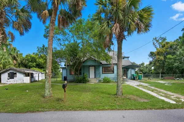 711 S Palmetto Avenue, DELAND, FL 32720