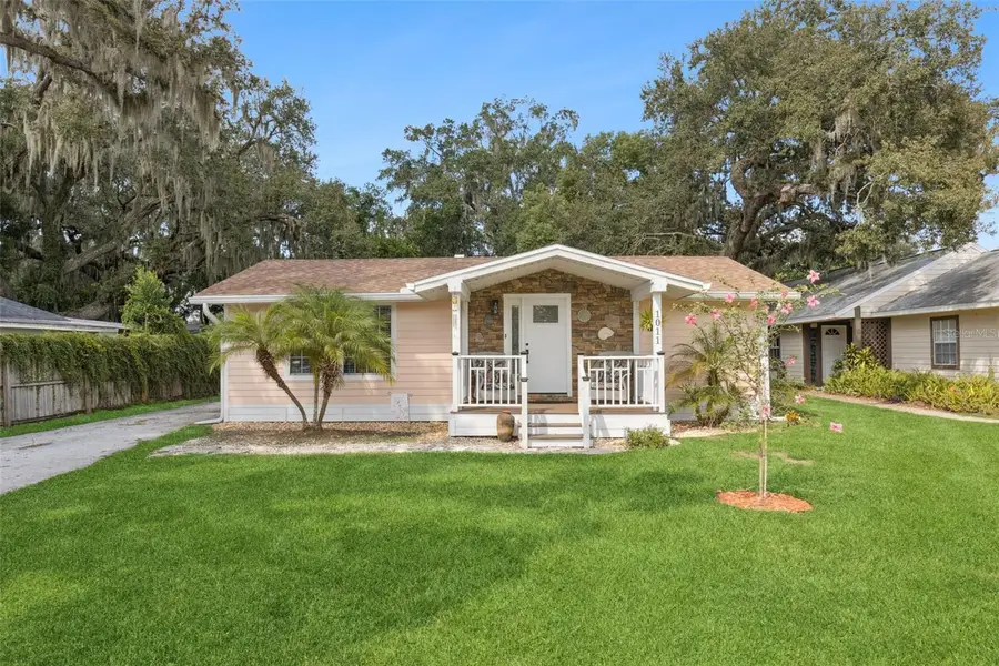 1011 Liberty Avenue, Mount Dora, FL 32757 - Image #2