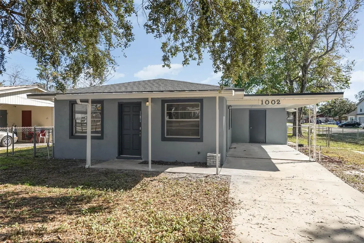 1002 N New Hampshire Avenue, Tavares, FL 32778 - Image #1