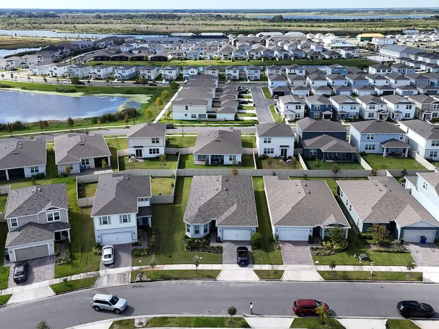 2610 Autumn Peace Drive, Kissimmee, FL 34744 - Image #3