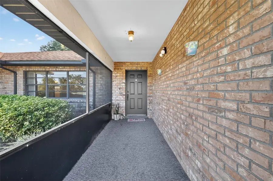 41348 Silver Drive, Umatilla, FL 32784 - Image #2