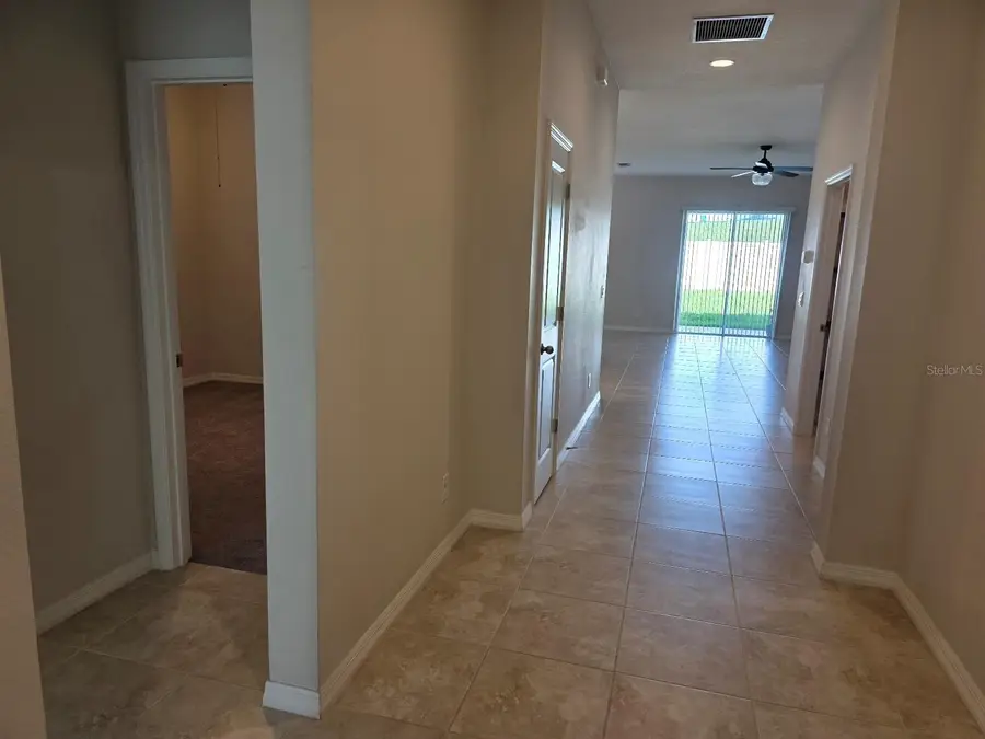 722 Grand Hilltop Drive, Apopka, FL 32703 - Image #2