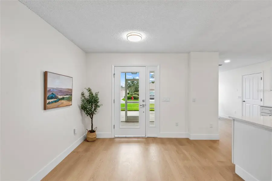 17065 SE 79th Mclawren Terrace, The Villages, FL 32162 - Image #2