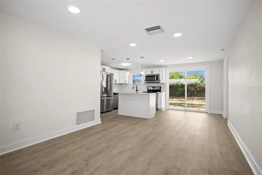 1200 Grantwood Avenue, Clearwater, FL 33759 - Image #3