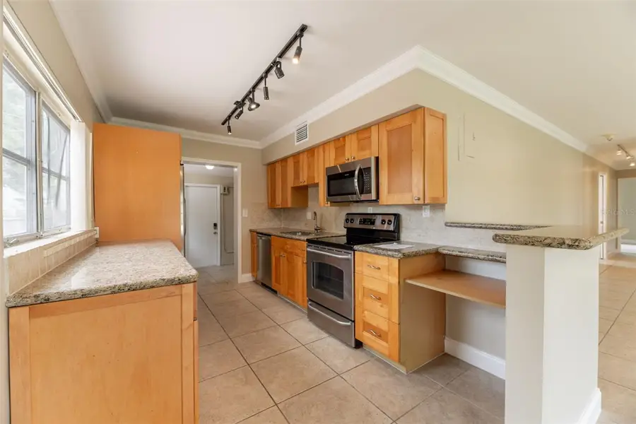 1600 NE 27th Drive, Wilton Manors, FL 33334 - Image #3