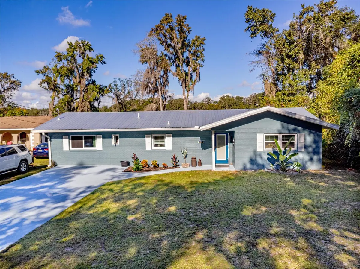 9107 E Royal Palm Drive, Inverness, FL 34450 - Image #1