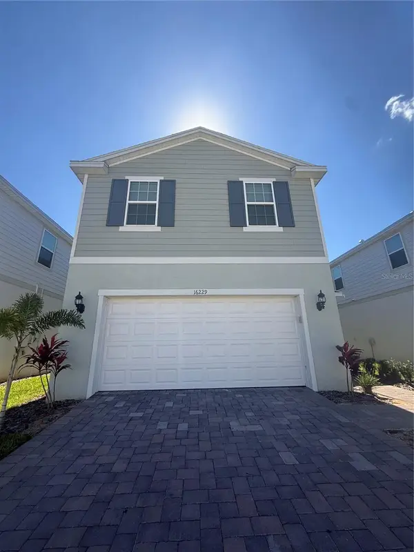 16229 Saint Kitts Circle, CLERMONT, FL 34714