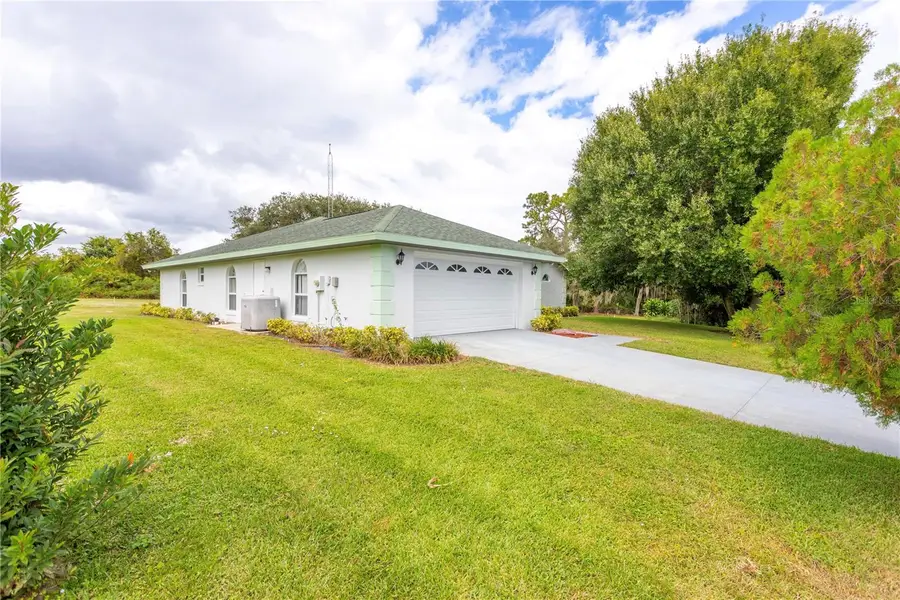 306 W Waterway Avenue Nw, Lake Placid, FL 33852 - Image #3