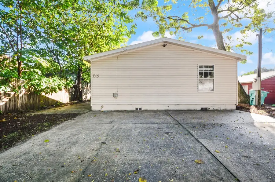 1305 Groveland Avenue, Orlando, FL 32806 - Image #3