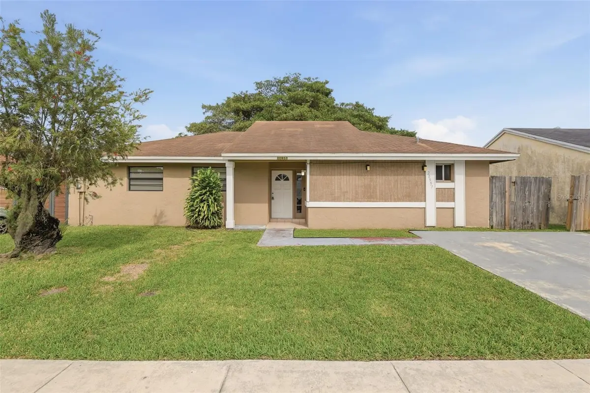 20957 SW 124th Avenue Road, Miami, FL 33177 - Image #1
