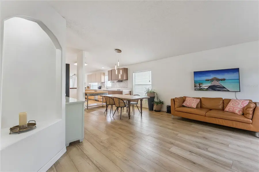 18136 Saxony Lane, Orlando, FL 32820 - Image #2