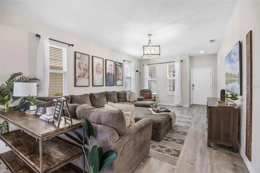 242 Aberdeen Street, Davenport, FL 33896 - Image #2