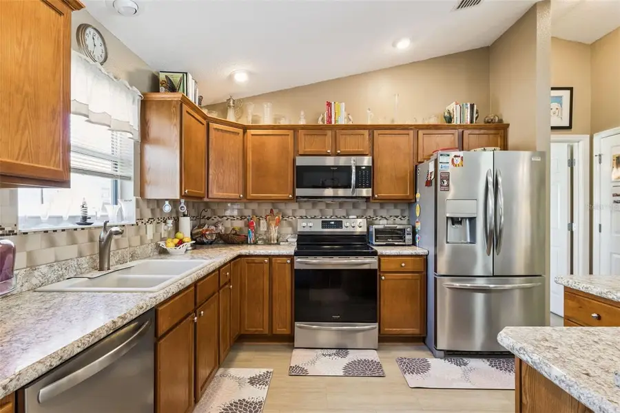 909 Abaco Path, The Villages, FL 32163 - Image #3