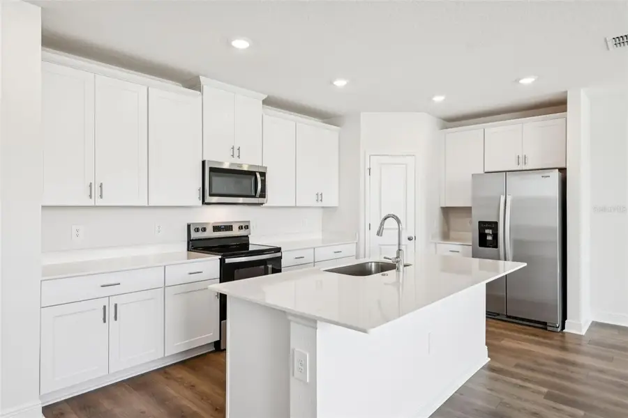 823 Sunshower Drive, Lady Lake, FL 32159 - Image #3