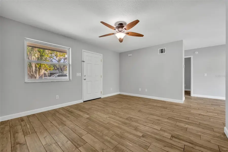 146 Avenue C, Geneva, FL 32732 - Image #3