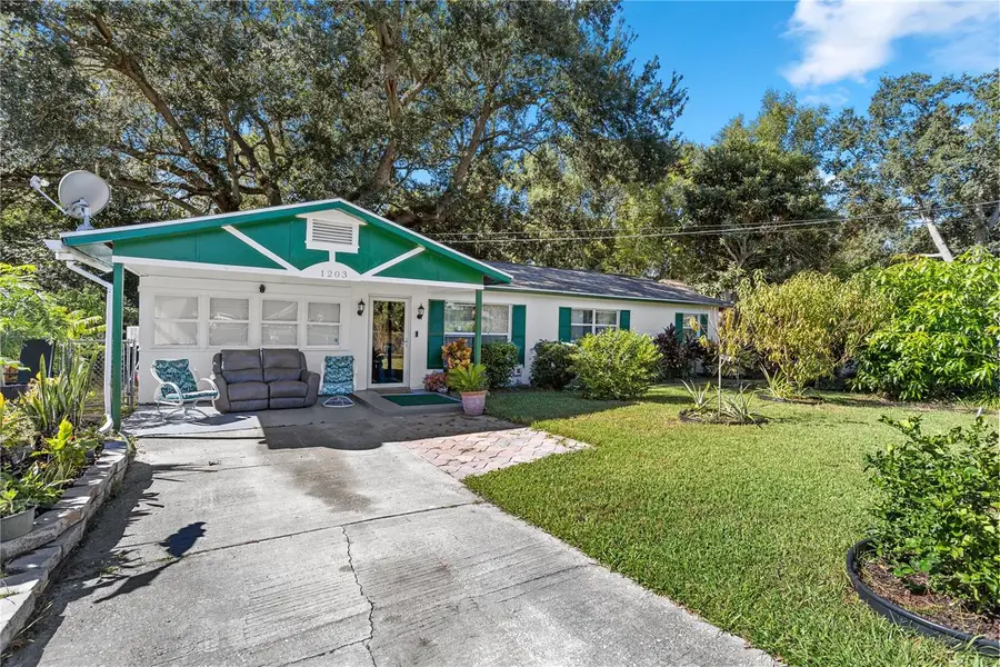 1203 Susan Street, Leesburg, FL 34748 - Image #2