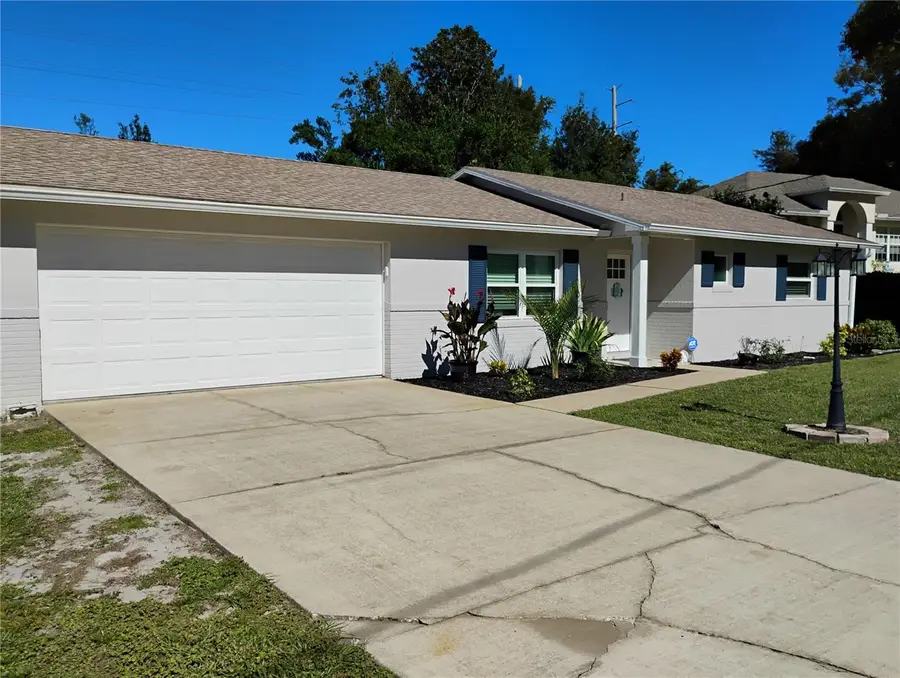 680 N Apache Circle, Deltona, FL 32725 - Image #2