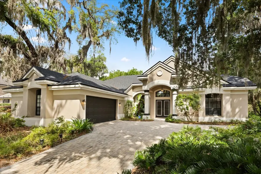 622 W Palm Valley Drive, Oviedo, FL 32765 - #2