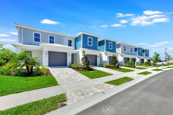 7869 Spectrum Drive, KISSIMMEE, FL 34747