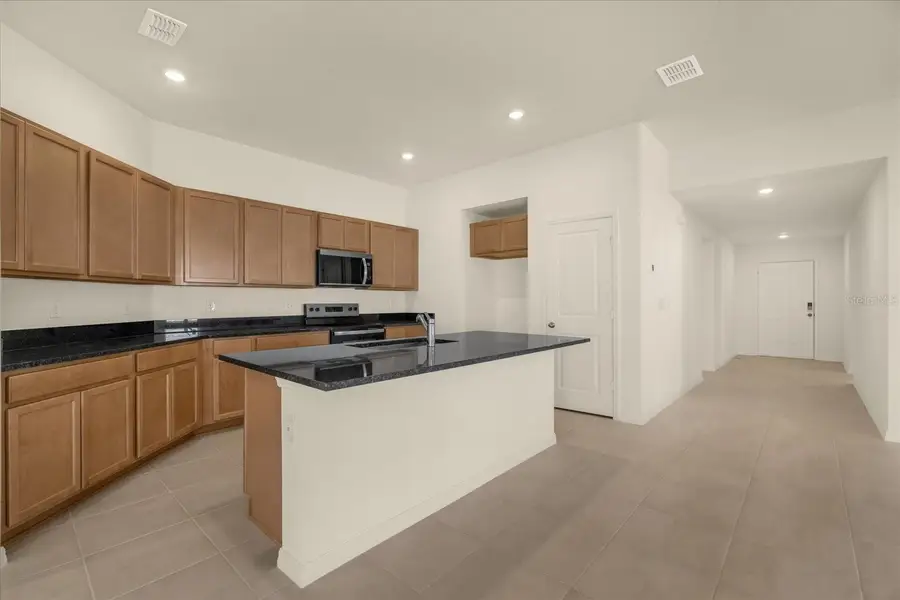 5589 Creek Haven Way, Lakeland, FL 33810 - Image #2