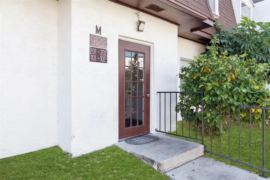 9122 Tudor Drive #M102, Tampa, FL 33615 - Image #3