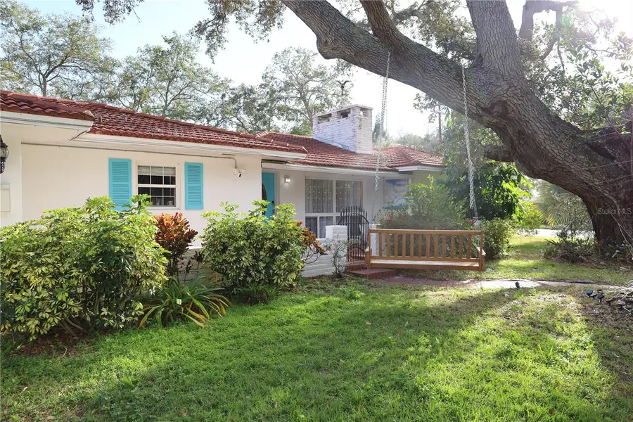 7716 Dartmouth Avenue N, Saint Petersburg, FL 33710 - Image #2