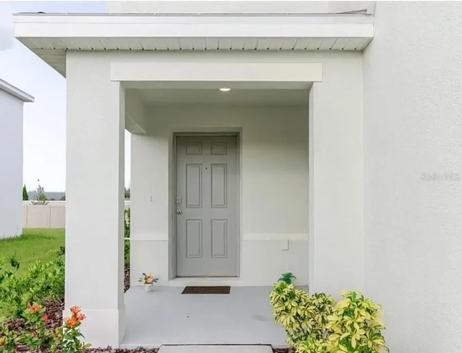 5846 Silver Moonlight Drive, Palmetto, FL 34221 - Image #2