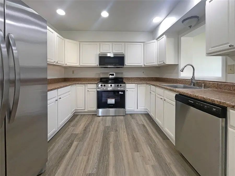 2315 51st Avenue E, Bradenton, FL 34203 - Image #2