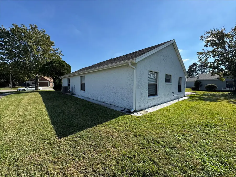 2206 Fairmont Circle, Orlando, FL 32837 - Image #3