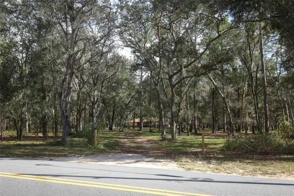 Rolling Ares Road W, LADY LAKE, FL 32159