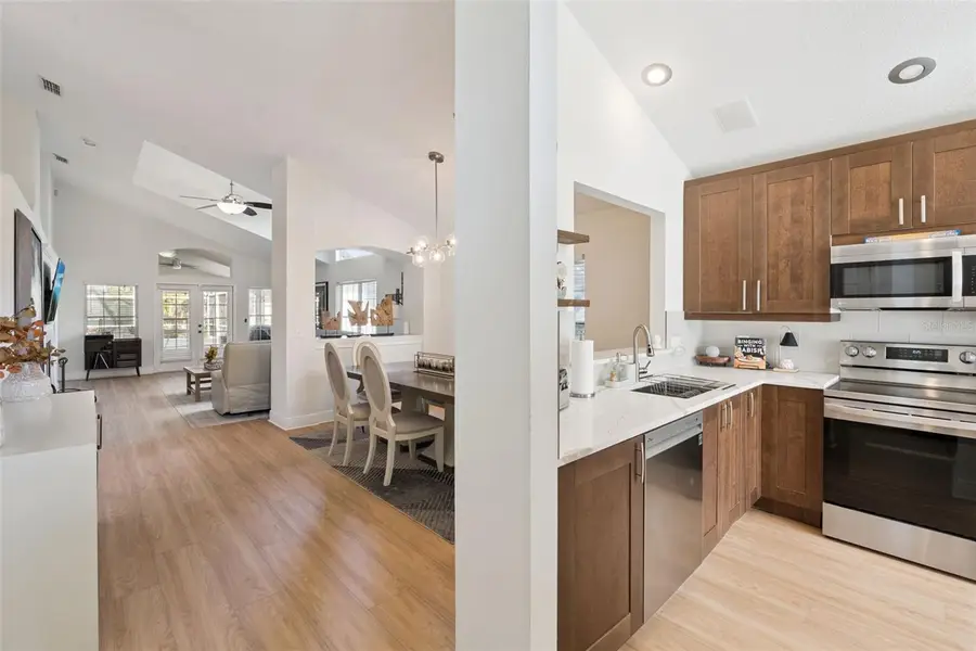 7040 Somerton Boulevard #52, Orlando, FL 32819 - Image #3