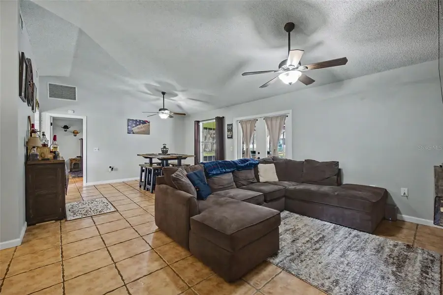 36464 Doral Drive, Grand Island, FL 32735 - Image #3