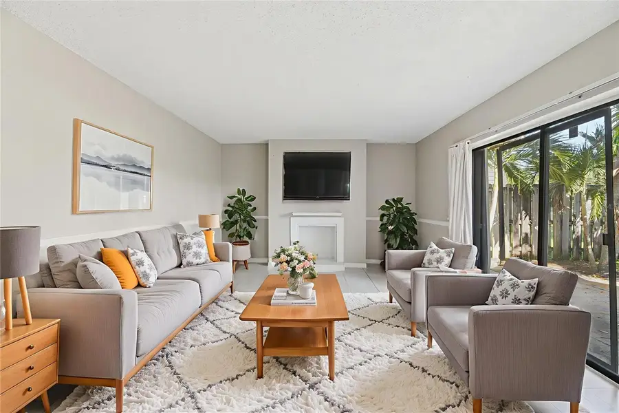 238 Woodland Road, Palm Springs, FL 33461 - Image #2