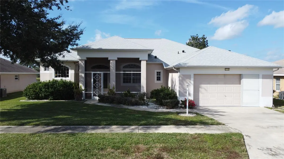 27135 Nostalgia Drive, Leesburg, FL 34748 - Image #1