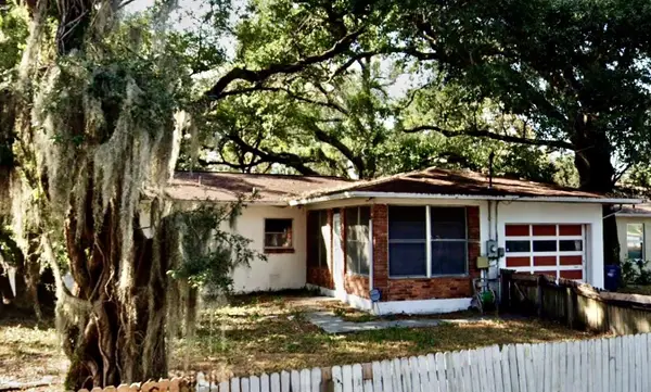 8510 N Seminole Avenue, TAMPA, FL 33604