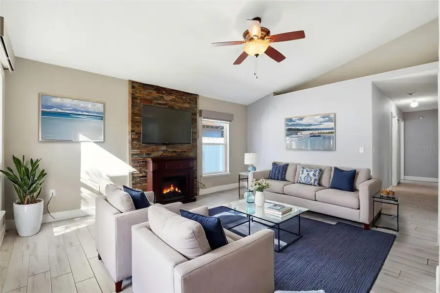 10517 Rocking A Run, Orlando, FL 32825 - Image #2