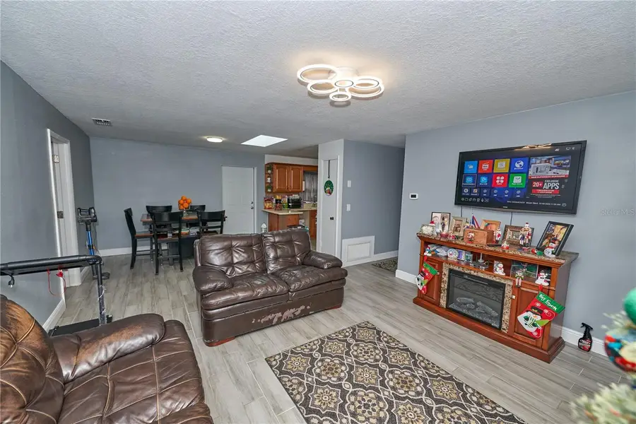 7520 Lois Marie Court, Orlando, FL 32807 - Image #3