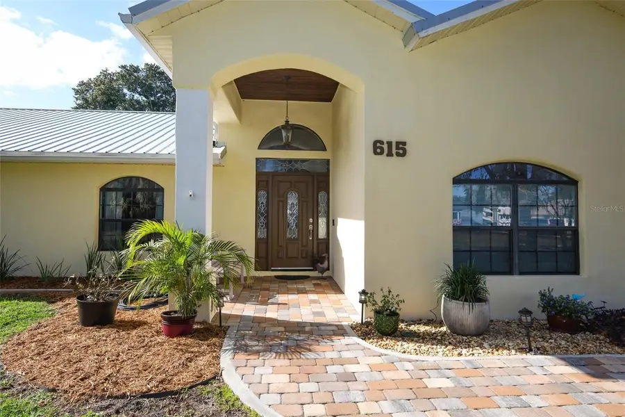 615 Citrus Avenue, Oviedo, FL 32765 - Image #2