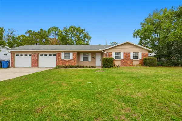 2523 Lake Ellen Cir Circle, TAMPA, FL 33618