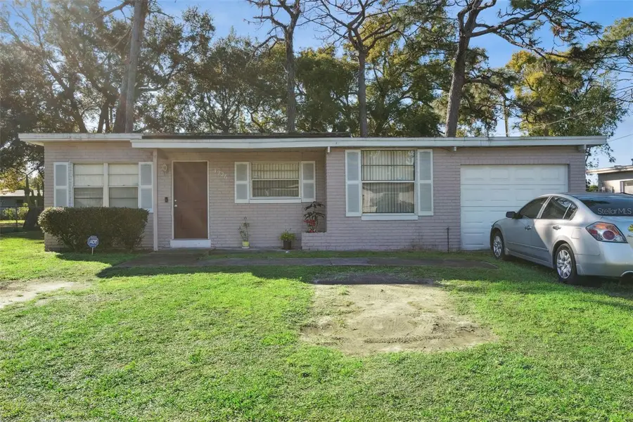 4926 Deauville Drive, Orlando, FL 32808 - Image #2