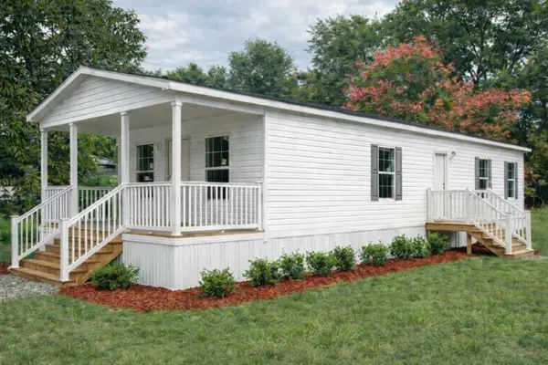 42051 Cherry Avenue, DELAND, FL 32720