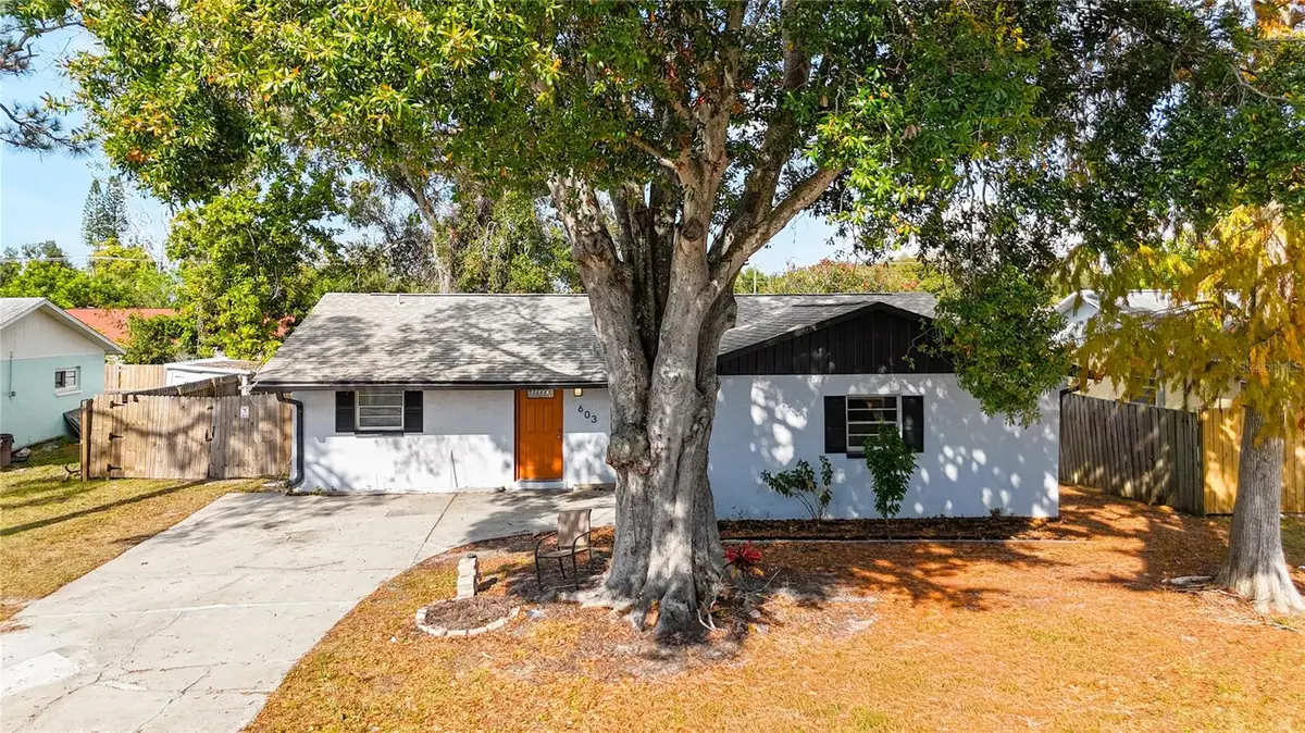 603 65th Avenue Drive W, Bradenton, FL 34207 - Image #1